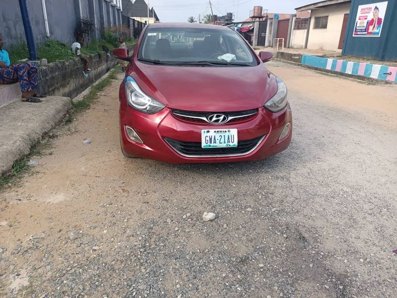 Main image of 2013 Hyundai Elantra
